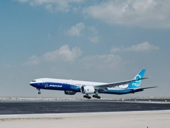 Dubai Airshow: Boeing 777X arrives at DWC for international debut
