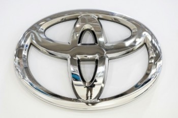 Toyota defends skipping COP26 emissions pledge