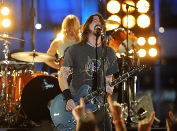 Foo Fighters to close Abu Dhabi F1 with epic rock show