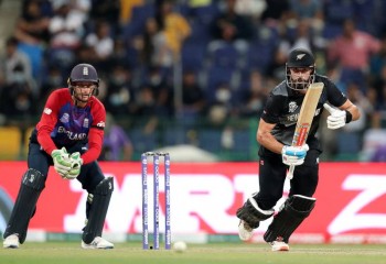 Mitchell and Neesham stun England and send New Zealand into T20 World Cup final