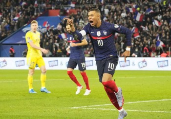 'We're going to win it' - Mbappe nets four as France book World Cup place with 8-0 rout