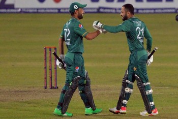 Nawaz hits last-ball four as Pakistan complete 3-0 T20 series win over Bangladesh