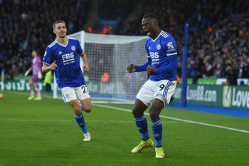Newcastle in 'huge fight' to avoid relegation after emphatic defeat at Leicester City