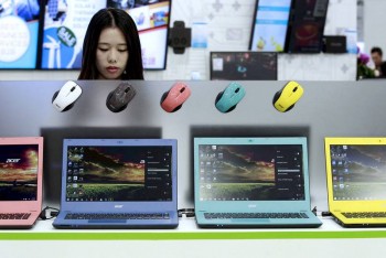 PC sales fell 5% globally in fourth quarter