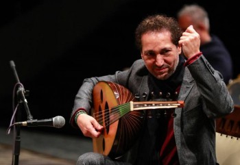 Iraqi oud legend Naseer Shamma seeks to heal Baghdad's wounds with music