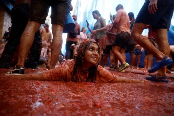 Spain’s La Tomatina festival returns after pandemic pause