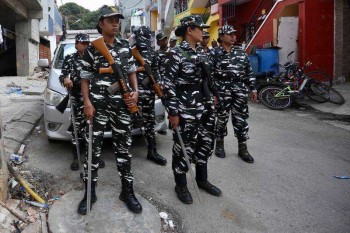 India arrests hundreds in home raids of alleged terrorists