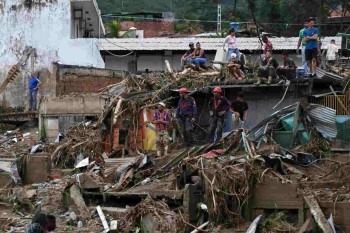 Torrential rains trigger deadly landslides in Venezuela town
