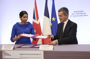 France and UK sign agreement to curb Channel crossings