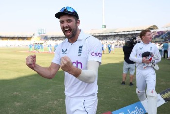 Mark Wood fires England to 'special' series victory in Pakistan