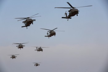 Australia to spend $2 billion on 40 U.S. Black Hawk choppers