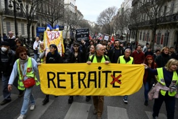 French government defiant on pensions ahead of crucial votes