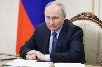 International court issues war crimes warrant for Putin
