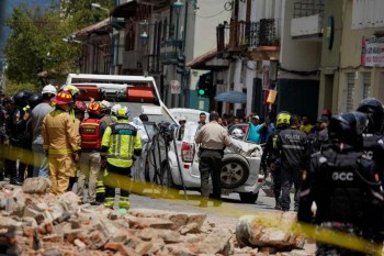 M6.8 earthquake shakes Ecuador; at least 14 dead