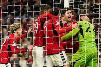 Manchester United secure vital win over Copenhagen after late Onana penalty save