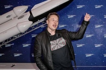 Elon Musk's plan to colonize Mars now has a date