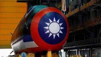 Taiwan submarine project chief quits, ministry says plans to proceed